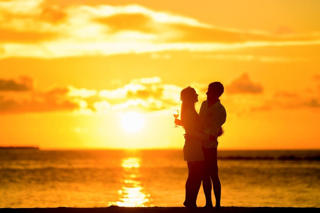 love affair, love story, relationships, sadness, love, hurt, sorrow, alcoholics, self love, self esteem, self care, self respect, mental health,wellness