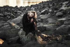 how to free yourself from emotional pain
