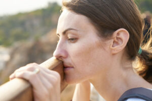 what causes relationship paranoia and how to fix it