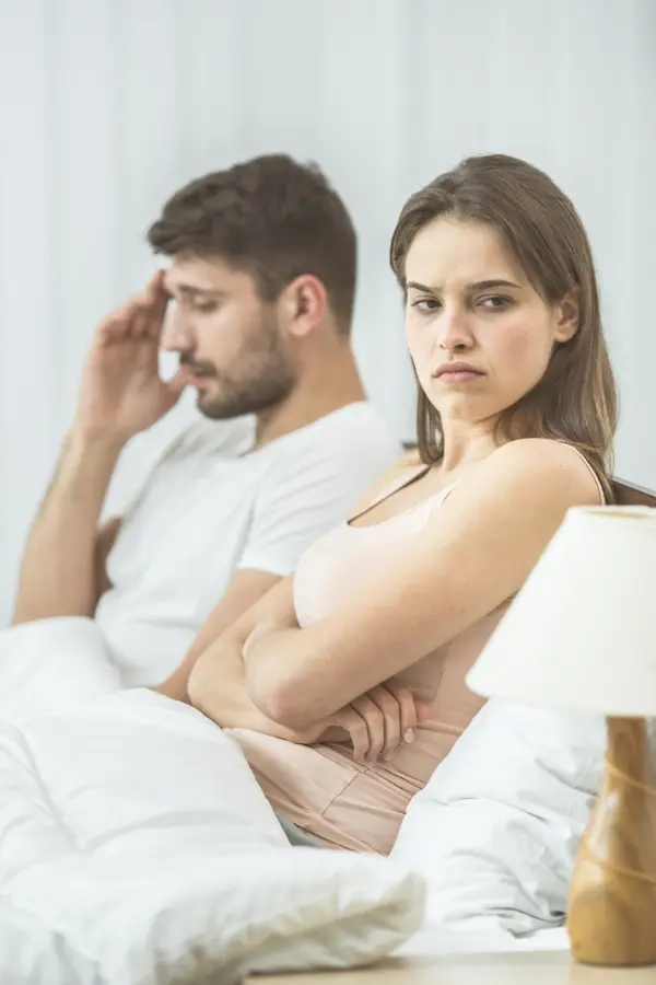 Signs of Breadcrumbing in a Relationship: Are You Being Strung Along?